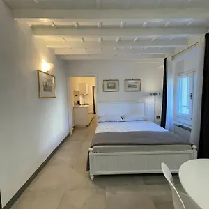 Renai Flat Florencia